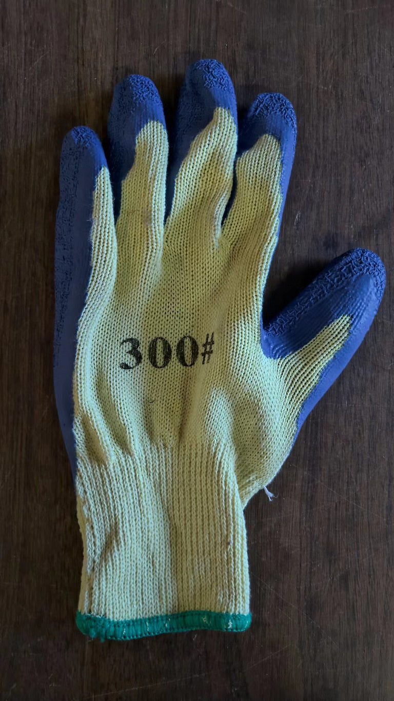 Gloves Coated